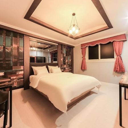 Geoje A-Plus Hotel Eksteriør billede