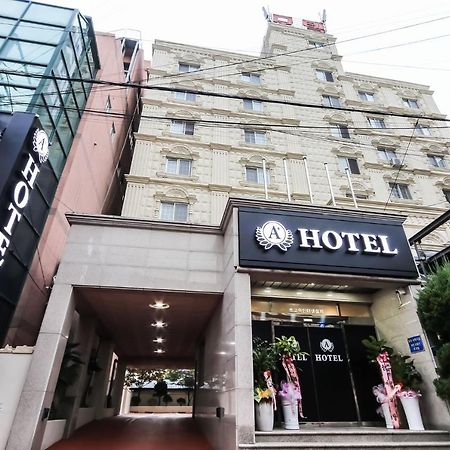 Geoje A-Plus Hotel Eksteriør billede