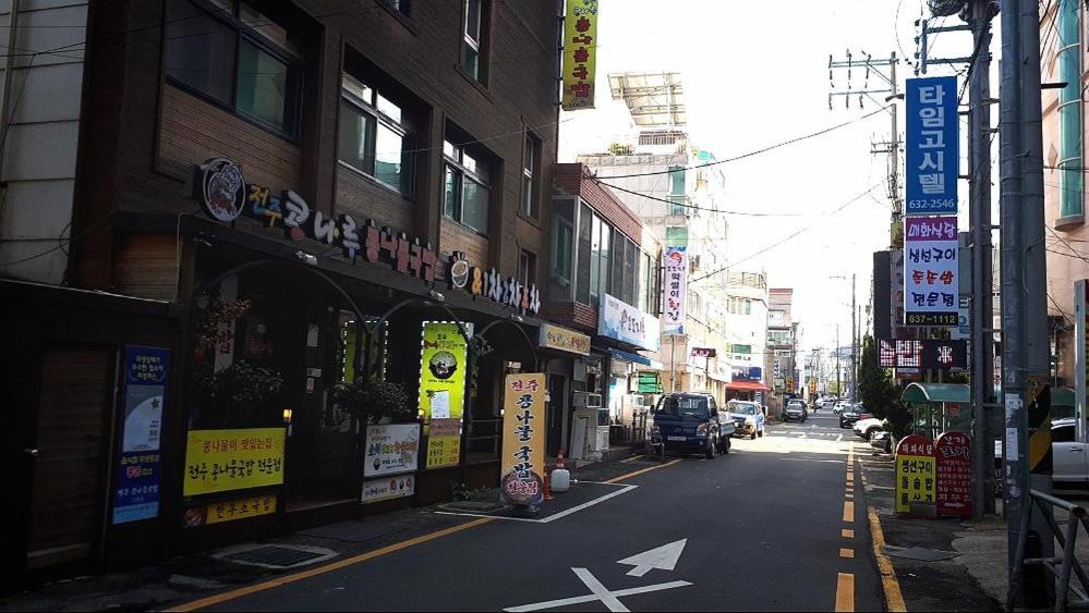 Geoje A-Plus Hotel Eksteriør billede