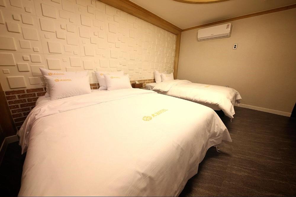 Geoje A-Plus Hotel Eksteriør billede